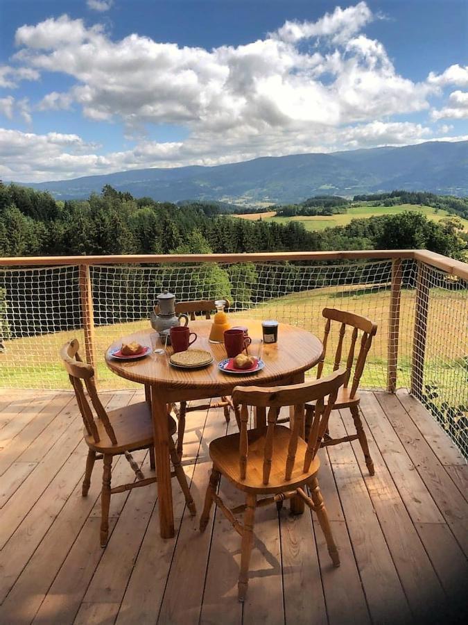 L'Embellie Bed & Breakfast Bertignat Exterior foto