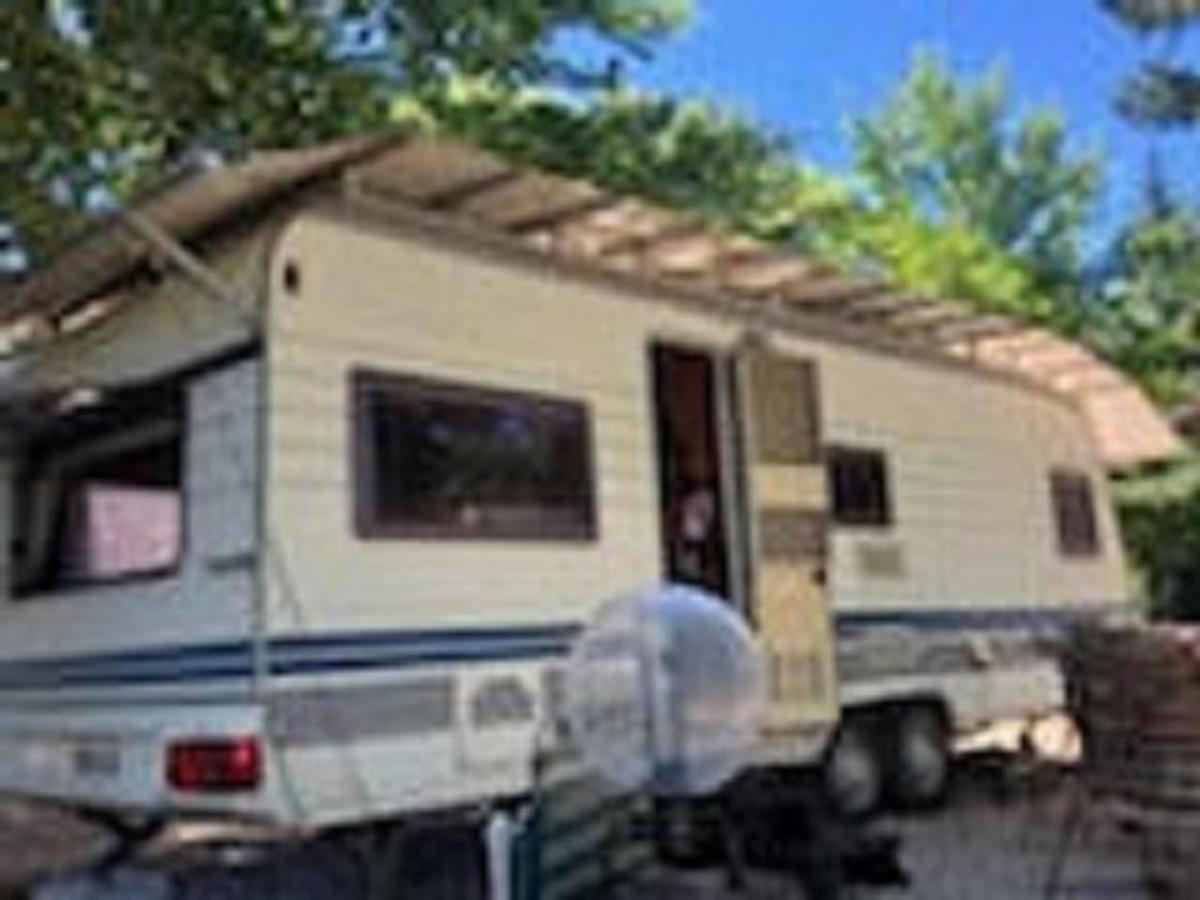 L'Embellie Bed & Breakfast Bertignat Exterior foto