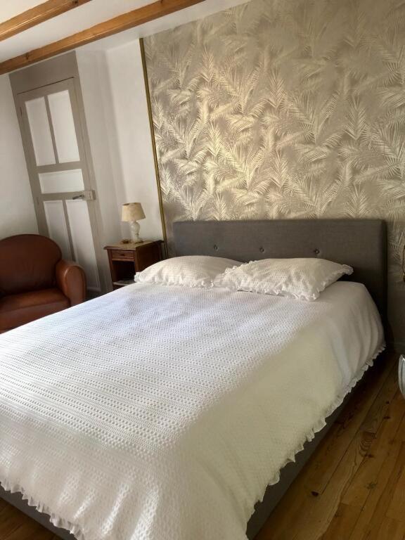 L'Embellie Bed & Breakfast Bertignat Exterior foto
