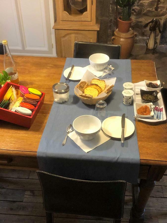 L'Embellie Bed & Breakfast Bertignat Exterior foto