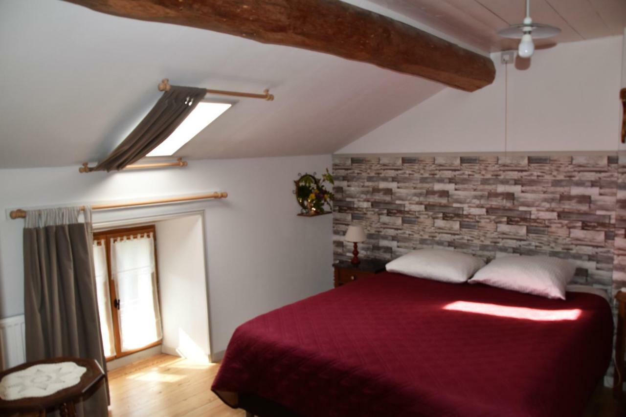 L'Embellie Bed & Breakfast Bertignat Exterior foto