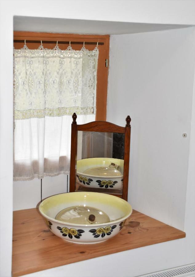 L'Embellie Bed & Breakfast Bertignat Exterior foto