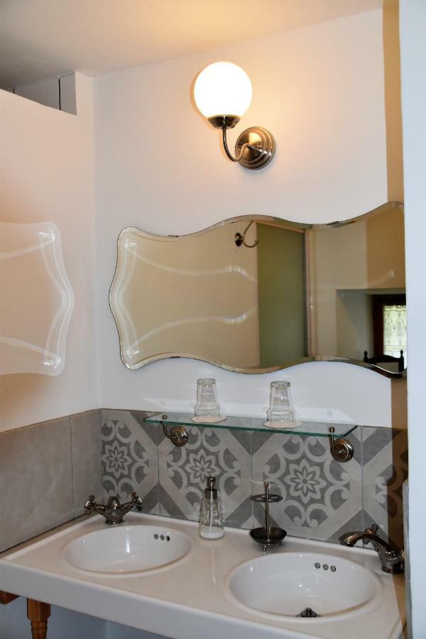 L'Embellie Bed & Breakfast Bertignat Exterior foto